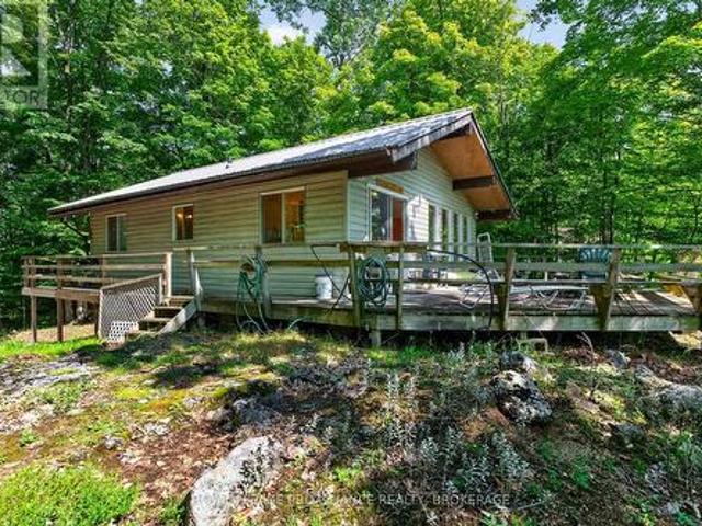 House for sale in South Frontenac, Ontario