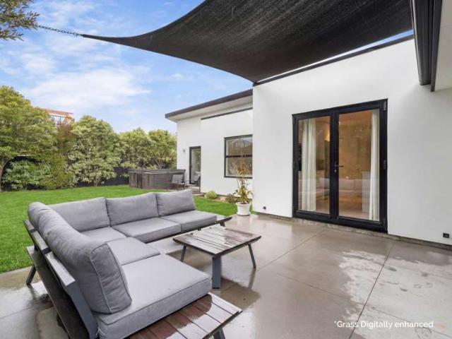 House for sale in Chaslands, Canterbury