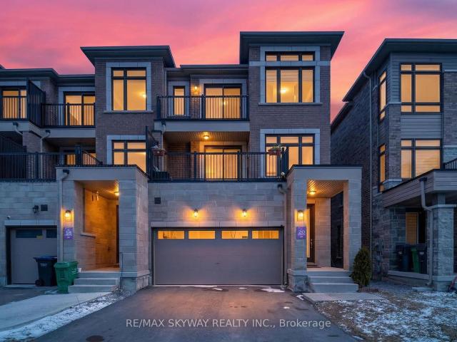 Townhouse for sale in Woburn, Ontario