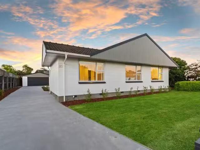 House for sale in Chaslands, Canterbury