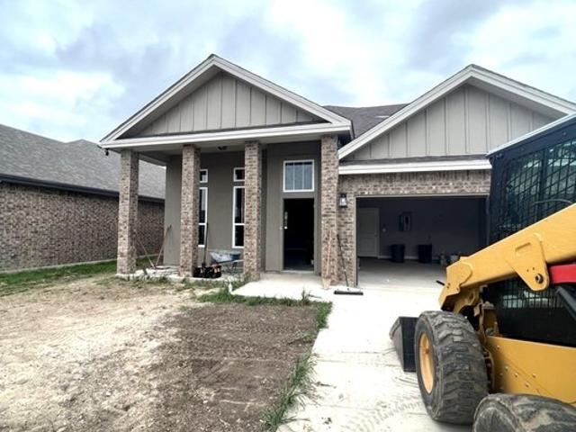 House for sale in Uvalde, Uvalde County