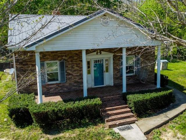 House for sale in Gravel Switch, Kentucky