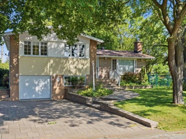 House for sale in Dollard-des-ormeaux, Quebec