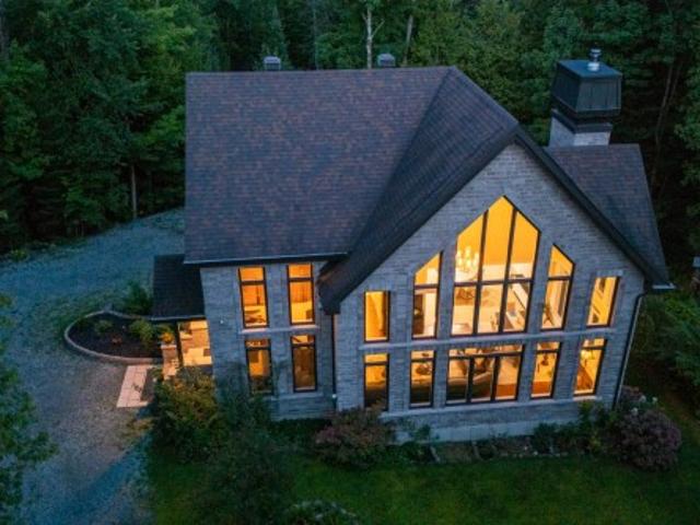 House for sale in Memphrémagog, Quebec