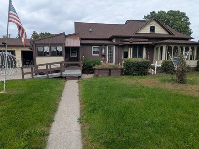 House for sale in Platte, Charles Mix County