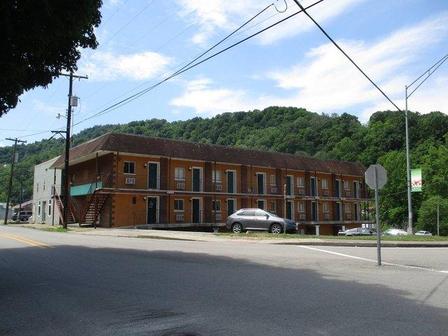 House for sale in Burnsville, West Virginia