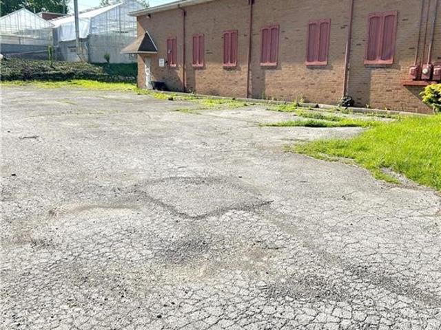 Commercial for sale in Youngstown, Ohio