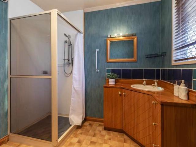 House for sale in Chaslands, Canterbury