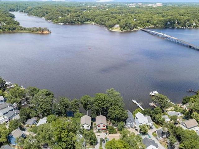House for sale in Riva, Maryland