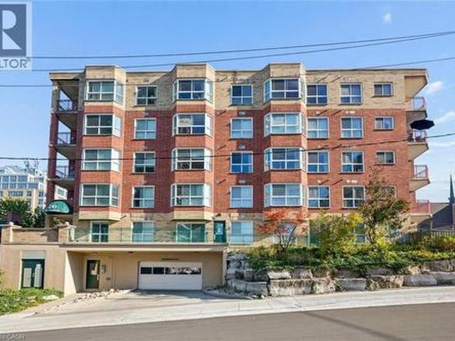 Condo for sale in Cedar Hill, Kitchener