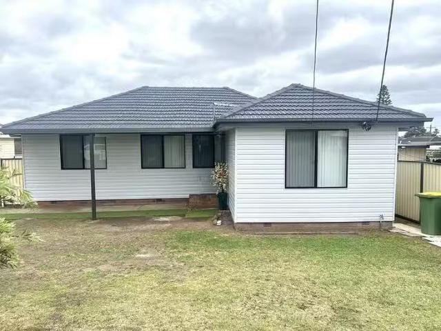 House for rent in Canley Heights, New South Wales