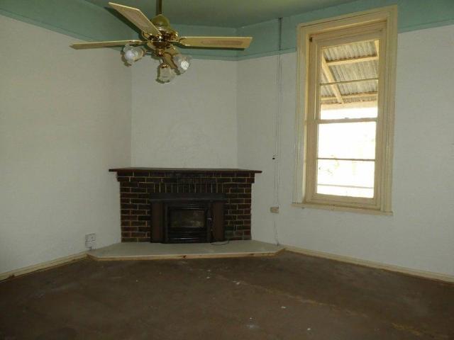 House for rent in Calulu, Victoria