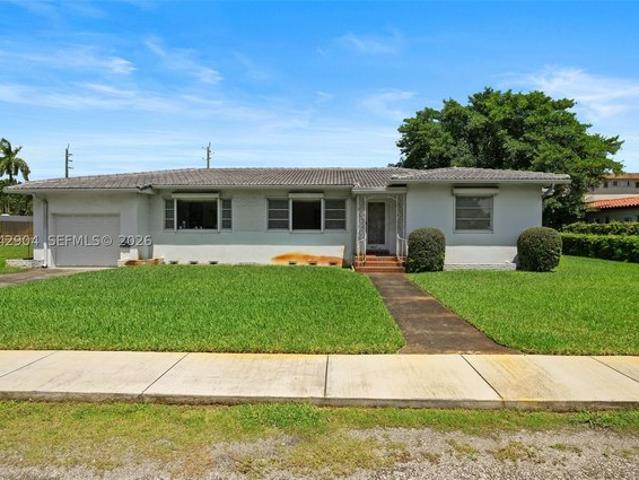 House for sale in Dania, Florida
