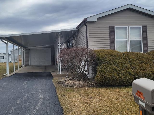 House for sale in Beecher, Illinois