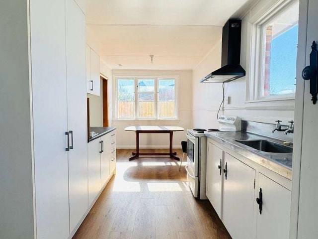 Apartment for rent in Chaslands, Canterbury