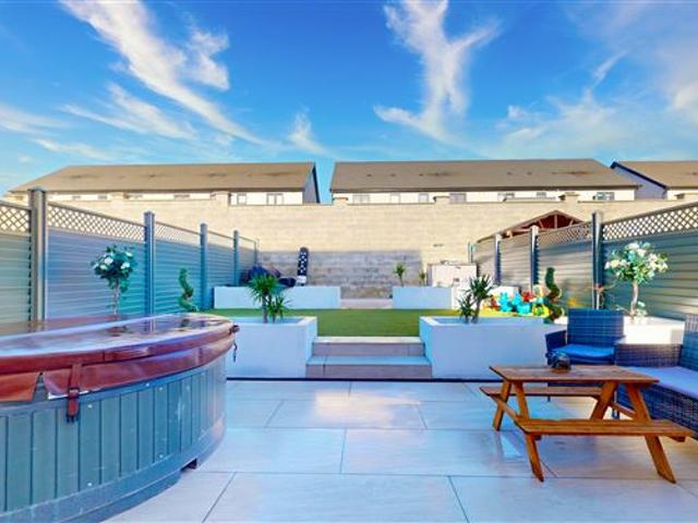 Detached House for sale in Drogheda, North Tipperary
