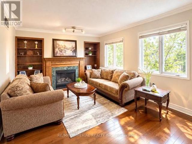 House for sale in Oakville, Ontario