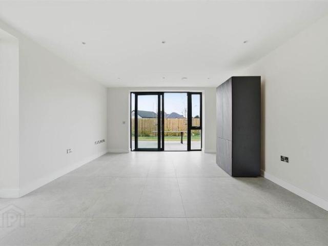 Apartment for rent in Balmoral, Belfast