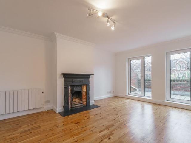 Apartment to rent in Bluebell, North Tipperary