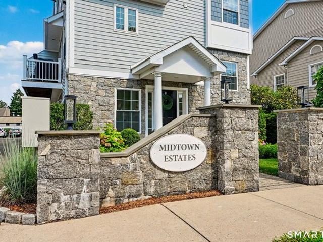 Townhouse for sale in Cos Cob, Connecticut