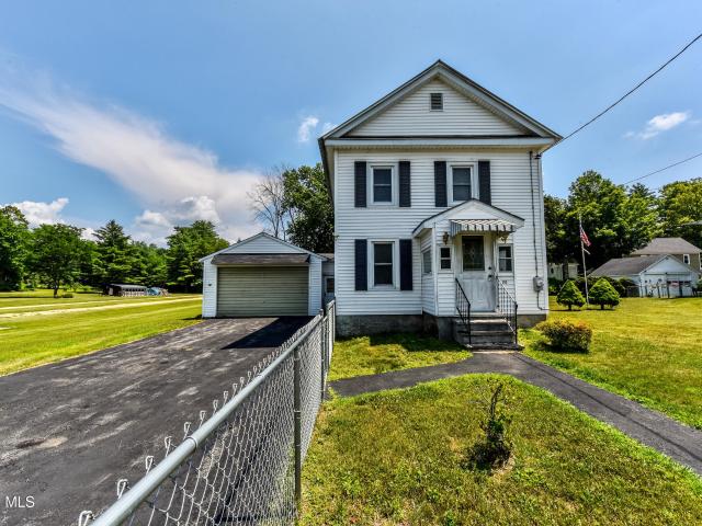 House for sale in Broadalbin, New York