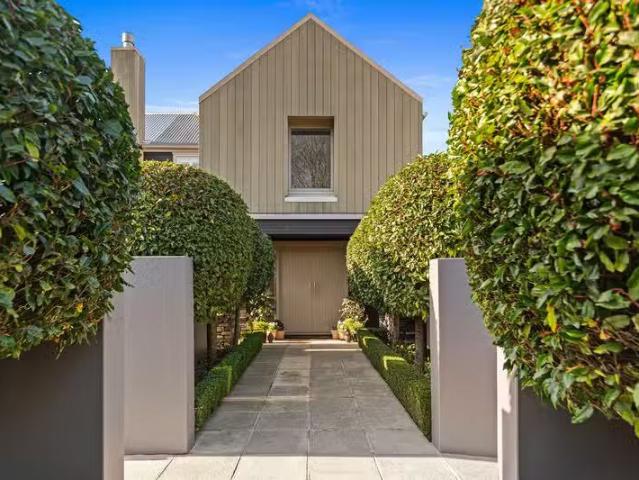 House for sale in Fendalton, Canterbury