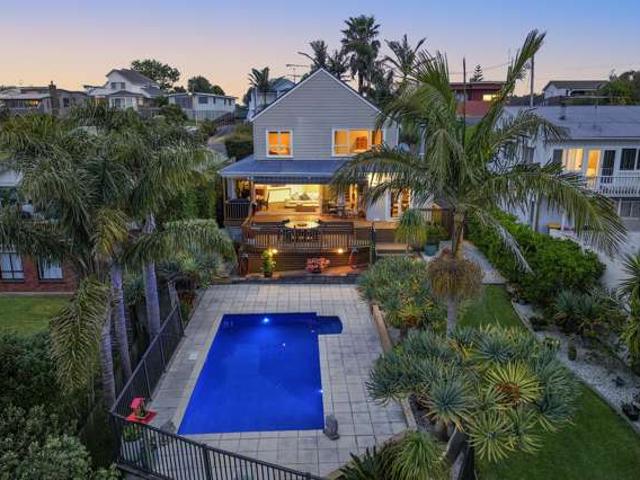 House for sale in Whangaparaoa