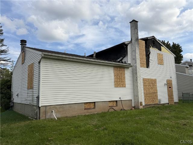 House for sale in Bayberry, Town of Clay