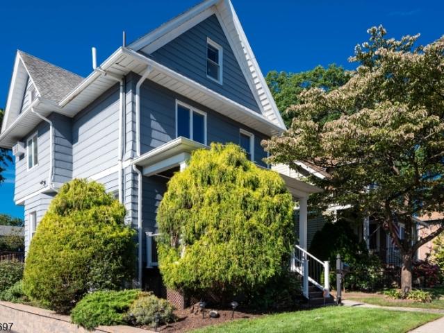 House for sale in Athenia, Clifton