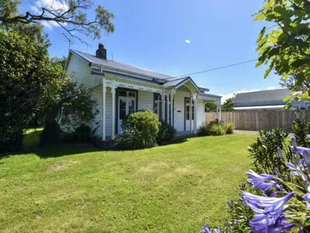 House for sale in Carterton, Wellington