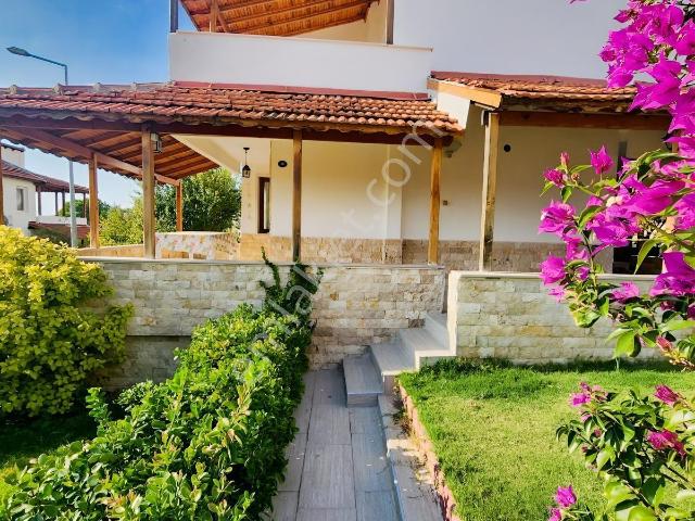 Balıklıova Mahallesi, Urla içerisinde satılık Villa