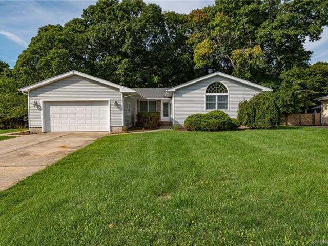 House for sale in Centereach, New York