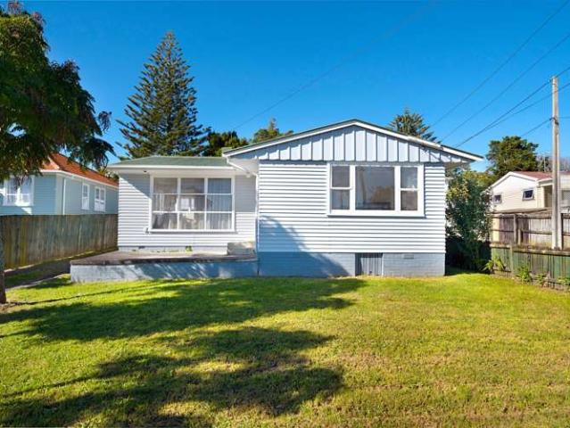 House for sale in New Windsor