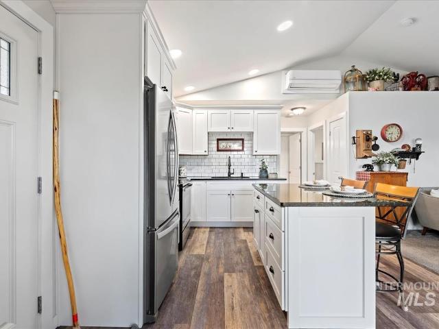 House for sale in Centerville