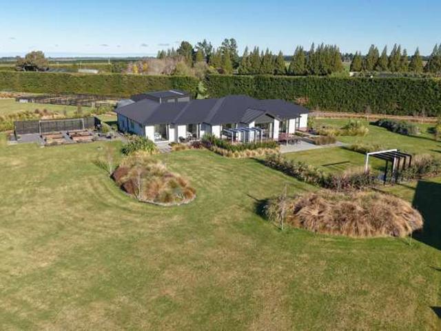 Property for sale in Charing Cross, Canterbury