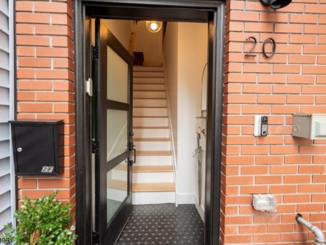 Townhouse for sale in Hudson, New Jersey