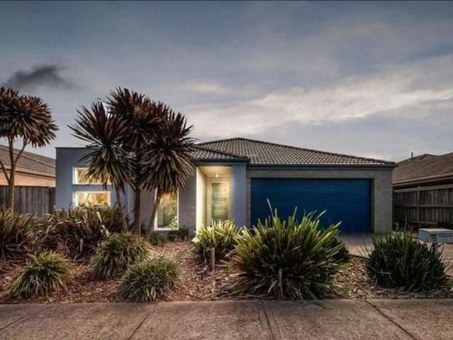 House for rent in Cranbourne North, Melbourne