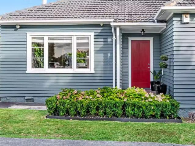 House for sale in Auckland, Oroua County