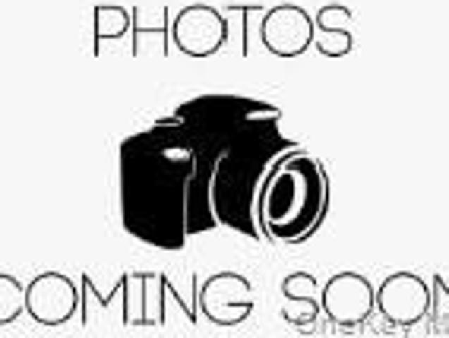 House for sale in Locust Grove, Syosset