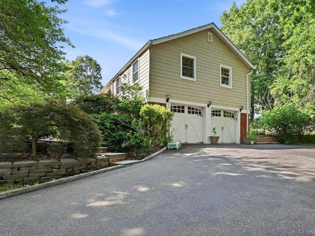 Property for rent in Smithtown, New York