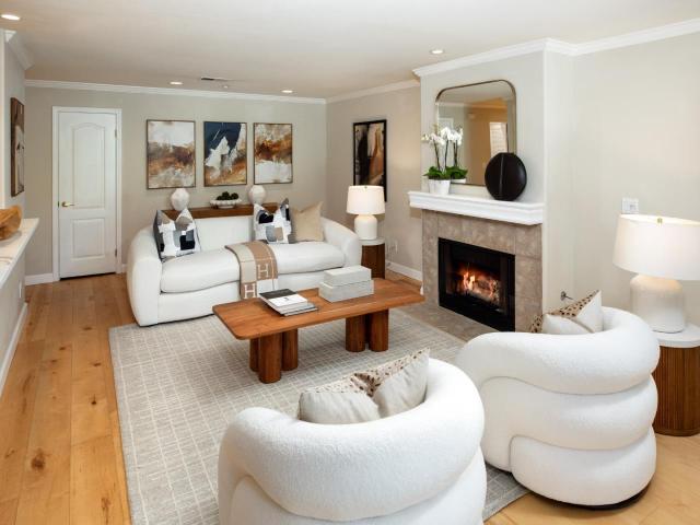 Condo for sale in Menlo Park