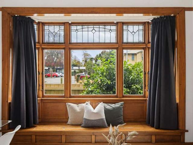 House for sale in Chaslands, Canterbury