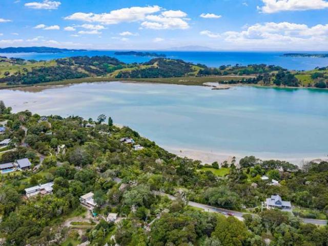 Land for sale in Mahurangi East