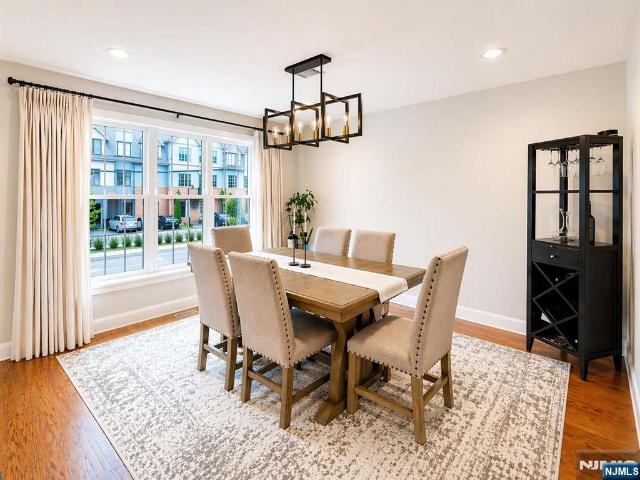 Townhouse for sale in Waldwick, New Jersey