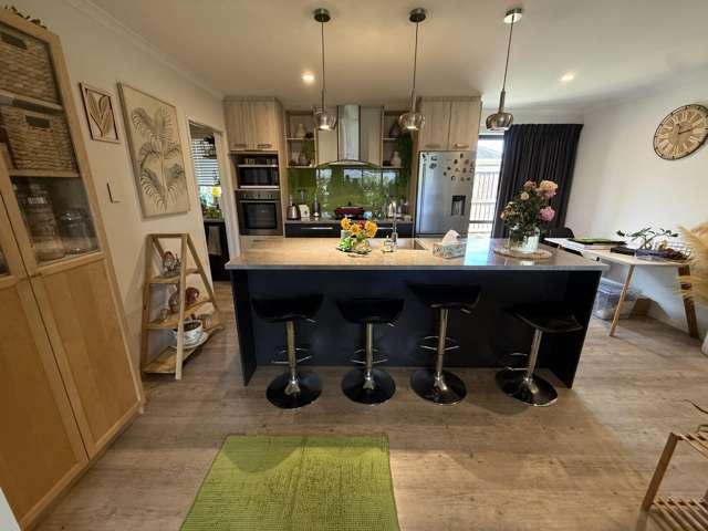 House for rent in Chaslands, Canterbury