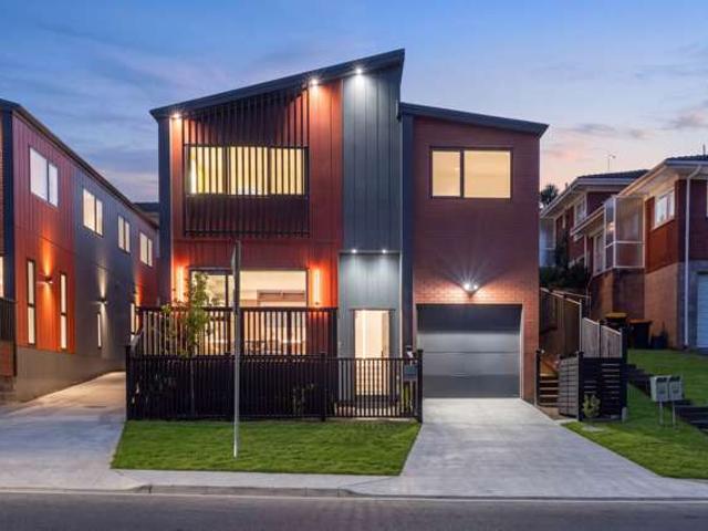 Townhouse for sale in Hillcrest, Kaipātiki