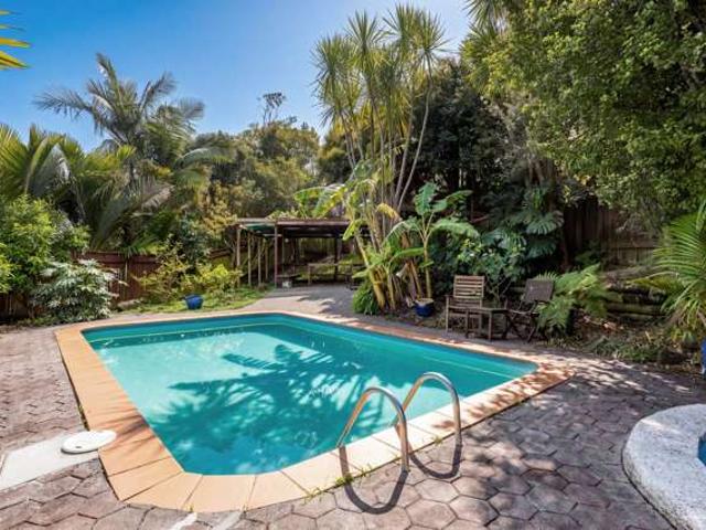 House for sale in Oratia, Oroua County