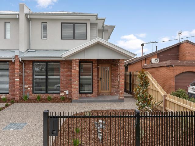 Apartment for rent in Camerons Creek, Victoria