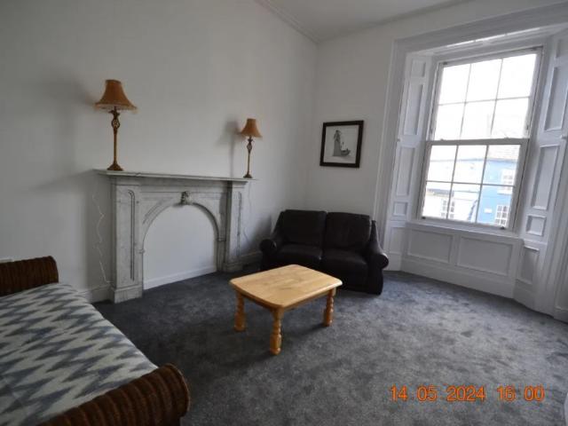 Apartment to rent in Loch Garman, North Tipperary