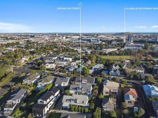 House for sale in Hillersden